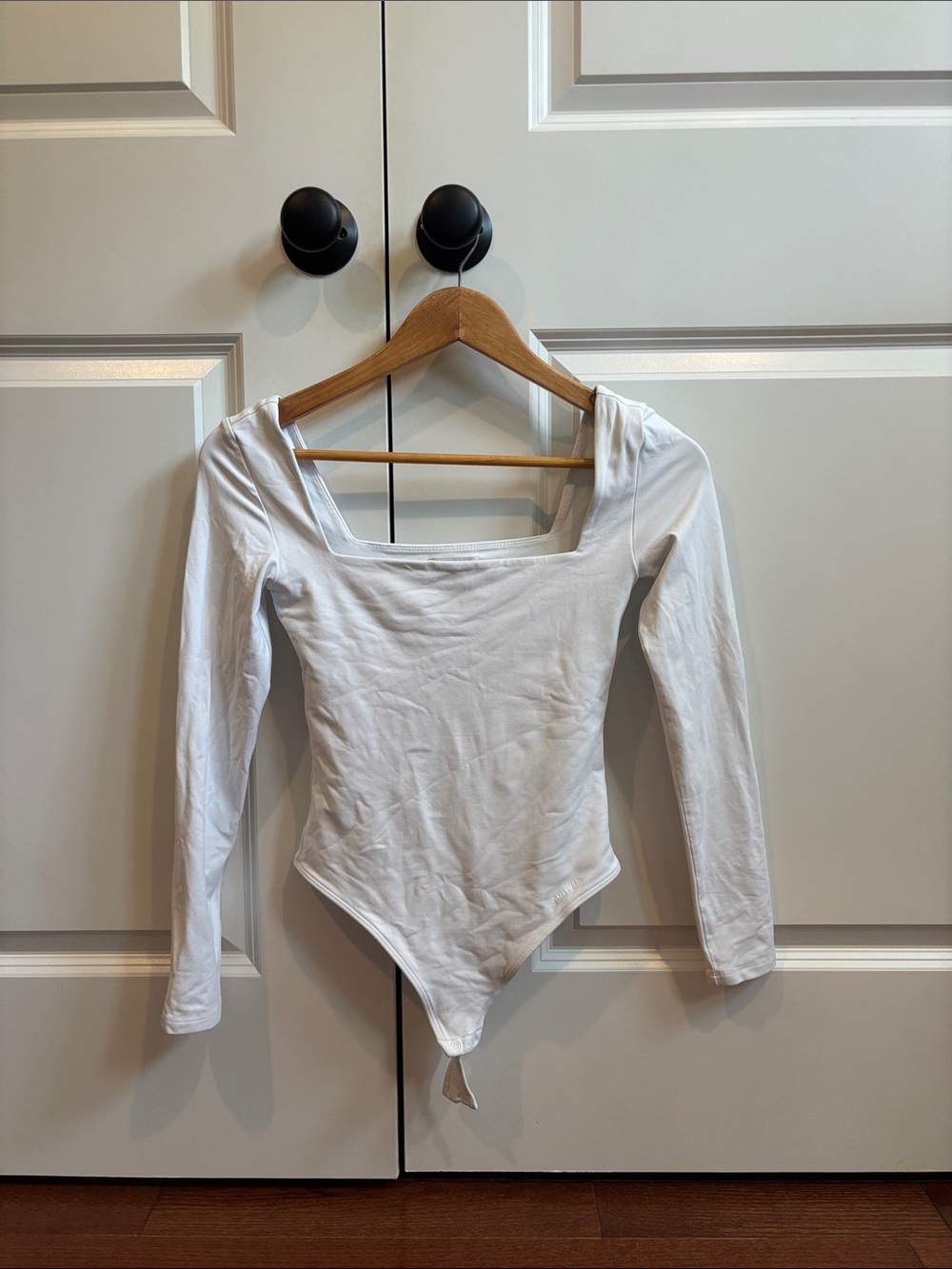 Aritzia Contour White Square-Neck Long-Sleeve Bodysuit